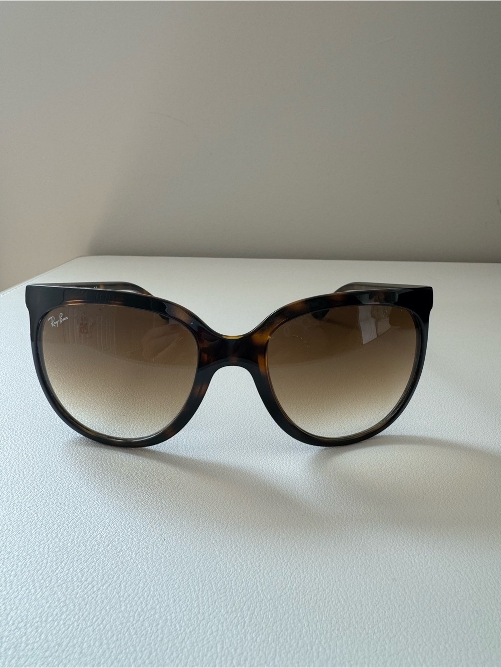 Ray-Ban Women's Tortoiseshell Sunglasses with Brown Gradient Lenses